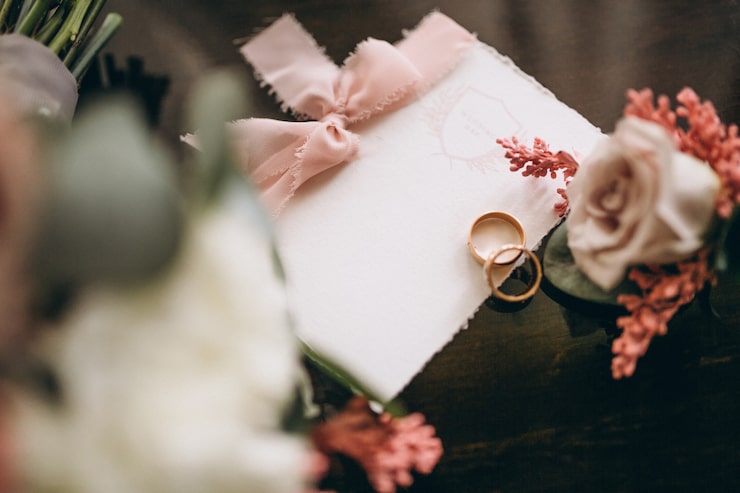 Foto gratuito tarjeta de invitación de boda