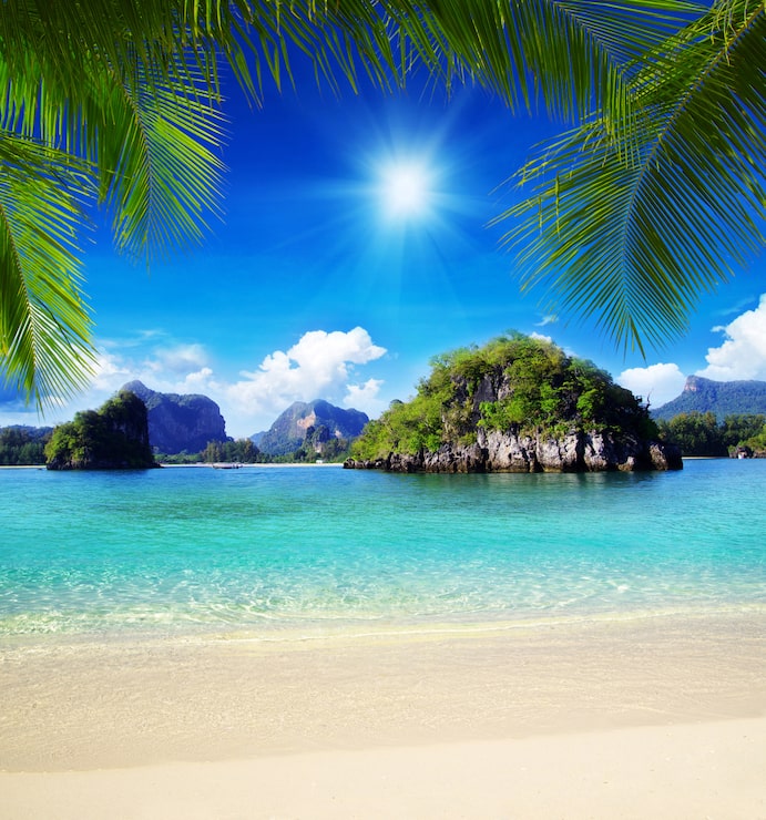 Foto mar tropical en un día soleado